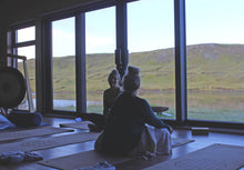 Load image into Gallery viewer, Sköpunar- og slökunarhelgi með Lindu og Svövu á Eirð Retreat - 10.-13. sept 2026 // Art Retreat in Iceland -Sept.10th-13th //