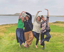Load image into Gallery viewer, Sköpunar- og slökunarhelgi með Lindu og Svövu á Eirð Retreat - 10.-13. sept 2026 // Art Retreat in Iceland -Sept.10th-13th //