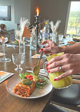 Load image into Gallery viewer, Sköpunar- og slökunarhelgi með Lindu og Svövu á Eirð Retreat - 10.-13. sept 2026 // Art Retreat in Iceland -Sept.10th-13th //